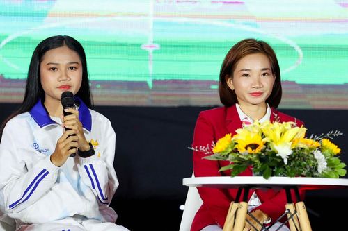 Nguyễn Thị Oanh nhận giải 'Cảm hứng SEA Games 32'