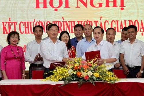 Cầu Giấy hỗ trợ huyện Kỳ Sơn 20 tỷ đồng xây dựng trường học
