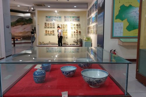 Triển lãm sưu tập cổ vật của người Đà Nẵng