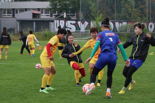 Tuyển nữ Việt Nam tích cực luyện tập chuẩn bị giao hữu U23 nữ Ba Lan