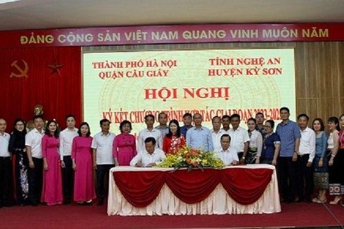 Hà Nội: Quận Cầu Giấy giúp huyện nghèo Kỳ Sơn (Nghệ An) tháo gỡ khó khăn góp phần xóa đói, giảm nghèo