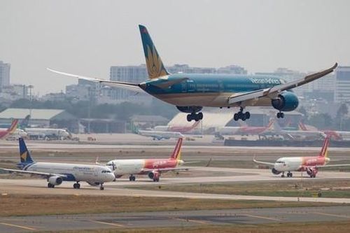 Giữ giá trần với dịch vụ hàng không và sách giáo khoa