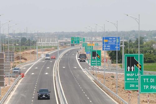 Khánh thành cao tốc Nha Trang - Cam Lâm và Vĩnh Hảo - Phan Thiết