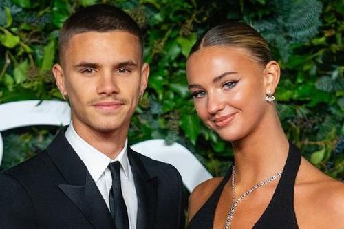 Danh tính CLB Anh chiêu mộ con trai David Beckham