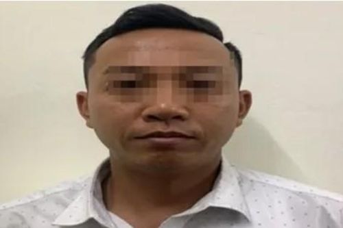 Khởi tố tài xế ô tô chạy quá tốc độ, dùng bằng giả