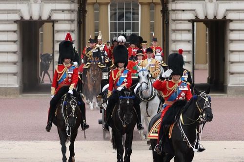 Anh tổ chức diễu hành mừng sinh nhật Vua Charles III