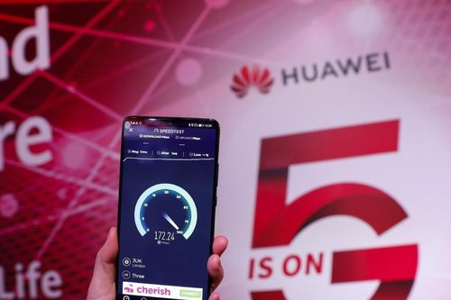 Huawei yêu cầu doanh nghiệp Nhật Bản trả phí bản quyền