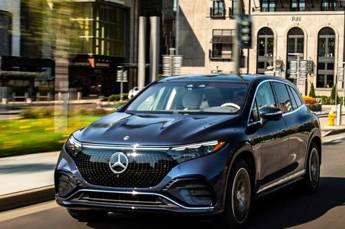 Mercedes-Benz EQS và EQE bị triệu hồi để cập nhật phần mềm