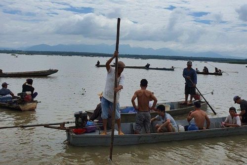 Bình Thuận: Tìm thấy người câu cá bị sét đánh rơi xuống hồ mất tích