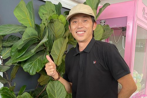 NSƯT Hoài Linh: 'Cũng ăn cá khô và mắm, mong diễn sân khấu để tuổi già... đỡ hiu quạnh'