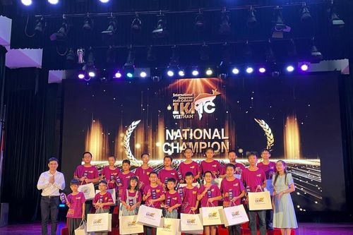 Trao giải kỳ thi Toán quốc tế IKMC 2023 và IMAS 2022 - 2023 cho hơn 400 học sinh miền Bắc