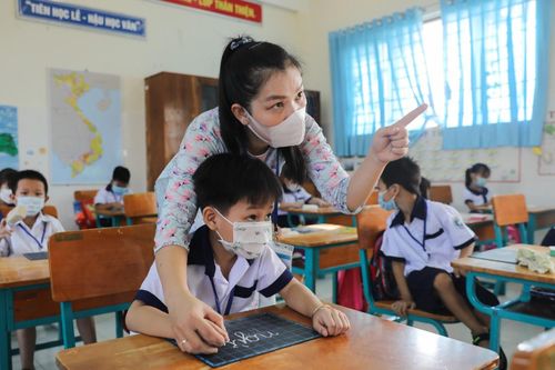 TPHCM: Đăng ký học trái tuyến lớp 1, lớp 6 cần lưu ý những gì?