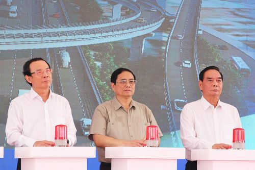 Thủ tướng bấm nút khởi công dự án đường Vành đai 3 và hai cao tốc
