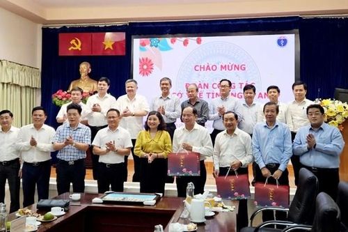 Hỗ trợ toàn diện y tế Nghệ An trong công tác quản lý, nâng cao chất lượng khám, chữa bệnh