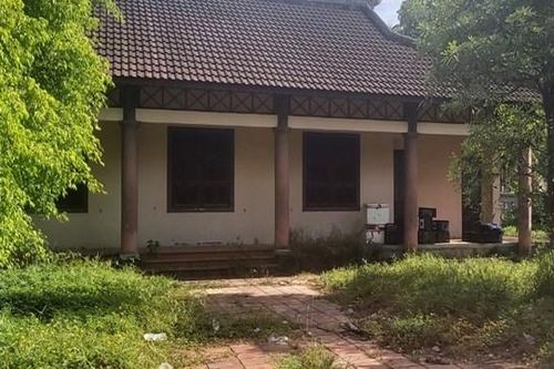 Trung tâm giới thiệu sản phẩm làng nghề bị bỏ hoang