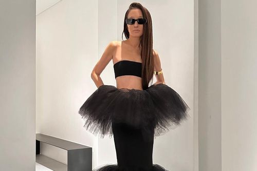 Vóc dáng của nhà thiết kế 74 tuổi
