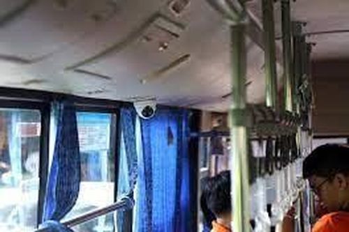 Truy tìm người khiêu dâm, kích dục nữ hành khách trên xe buýt