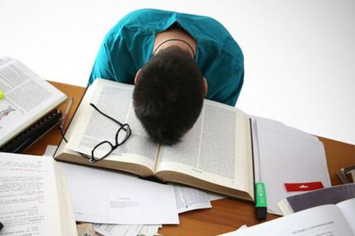 Áp lực thi cử, gia tăng học sinh stress, rối loạn tâm lý