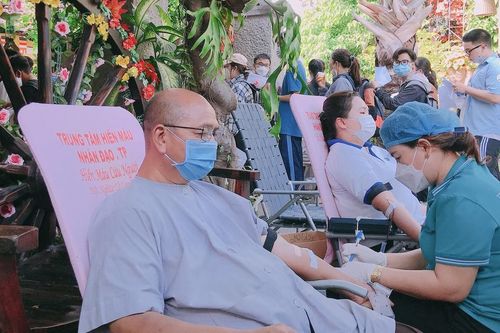 Lan tỏa tình yêu thương