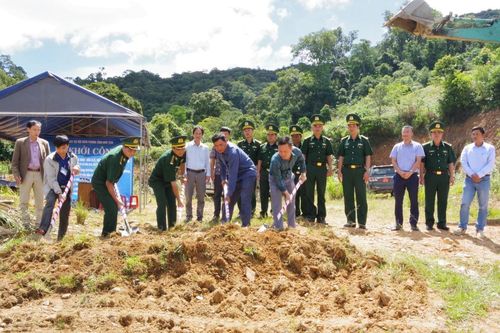 Kon Tum: Khởi công Dự án nâng cấp tuyến đường Đăk Man-Đăkplô