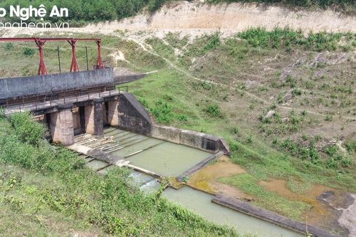 'Sẽ tổ chức họp bàn phương án xây dựng Bia chứng tích cống Hiệp Hòa'