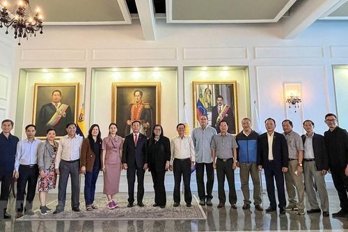 Đoàn công tác tỉnh Lâm Đồng thăm Venezuela, tìm kiếm cơ hội hợp tác