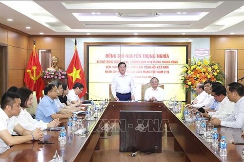 Trưởng ban Tuyên giáo Trung ương chúc mừng các cơ quan báo chí, nhà báo lão thành