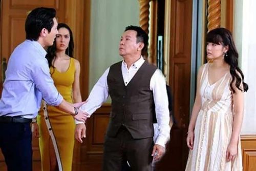 Đến thăm nhà trai, bố tôi quyết định không thách cưới nữa