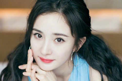 Rời xa tình trẻ kém 9 tuổi, Dương Mịch được khen ngợi hết lời, khí chất thăng hạng thấy rõ