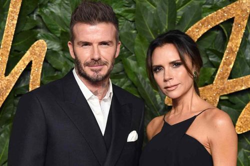 Rùng mình với phương pháp làm đẹp của Victoria Beckham để duy trì nhan sắc ở tuổi U50