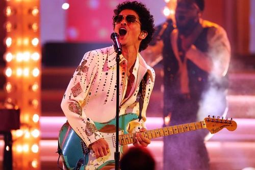 Concert Bruno Mars vướng nghi vấn 'biệt đãi' nghệ sĩ Kbiz, BTC nói gì?