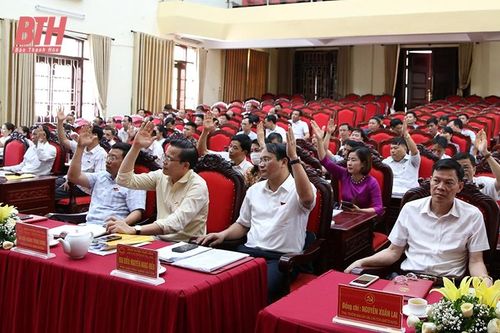 Kỳ họp thứ 17, HĐND huyện Thiệu Hóa khóa XIV thông qua 9 nghị quyết