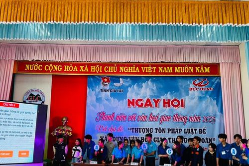 Gia Lai: Hơn 300 đoàn viên, thanh niên tham gia ngày hội 'Thanh niên với văn hóa giao thông'
