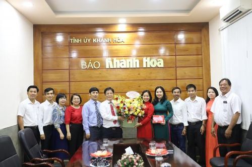 Bí thư Thành ủy Nha Trang thăm Báo Khánh Hòa, Đài Phát thanh và Truyền hình Khánh Hòa