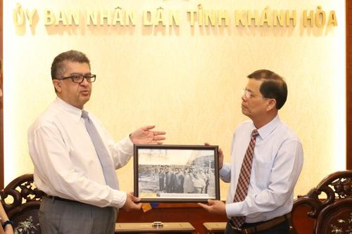 Chủ tịch UBND tỉnh Khánh Hòa tiếp Đại sứ Cộng hòa Armenia