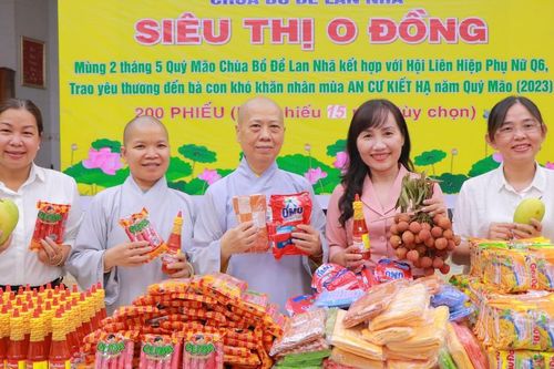 Chùa Bồ Đề Lan Nhã (Q.6) mở siêu thị mini 0 đồng hỗ trợ bà con khó khăn trên địa bàn