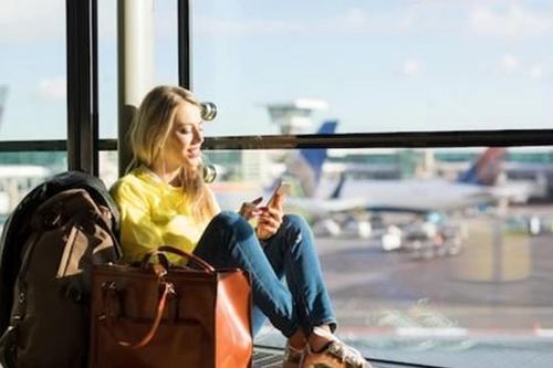 Cô gái đi máy bay đi làm để đỡ tốn tiền thuê nhà, tiết kiệm được hàng chục triệu