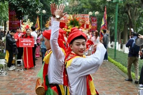 Tăng cường công tác quản lý và tổ chức lễ hội
