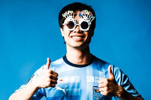 Công Phượng so sánh cường độ tập ở Nhật Bản với tuyển Việt Nam