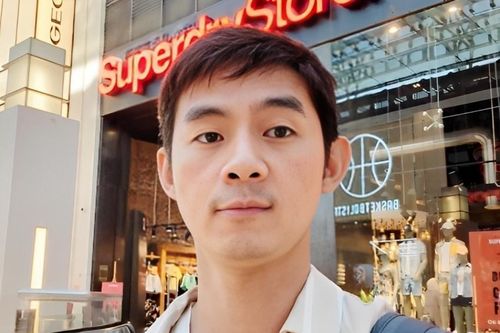 TikToker bị giam giữ vì chụp ảnh selfie ở Dubai