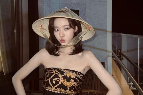 Váy áo của aespa khi đến Việt Nam