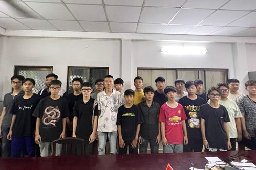 Truy xét 22 thanh thiếu niên chém người ở TP.HCM
