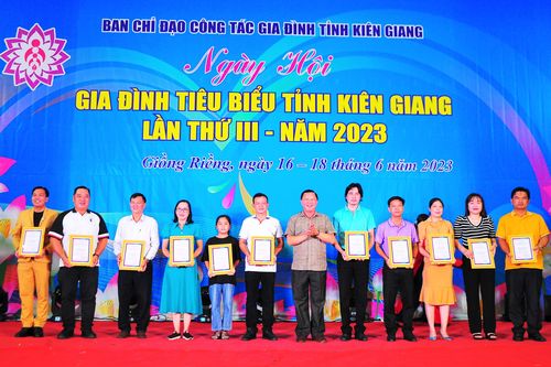 Trao 47 giải thưởng tại Ngày hội gia đình tiêu biểu tỉnh Kiên Giang