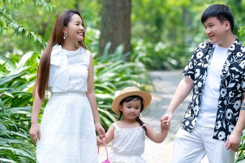 Ca sĩ Nguyễn Ngọc Anh: 'Tôi chẳng có con đường nào khác là hát'