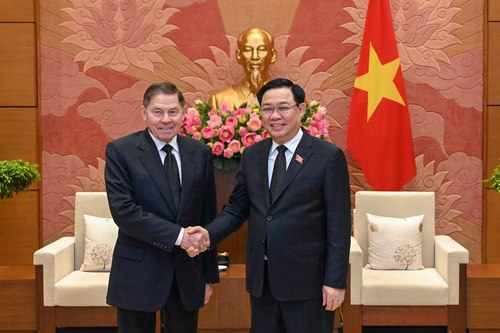 Chủ tịch Quốc hội Vương Đình Huệ tiếp Chánh án Tòa án Tối cao Liên bang Nga Lebedev Vyacheslav Mikhailovich