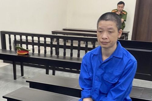 Phạt tù con trai chém mẹ đẻ