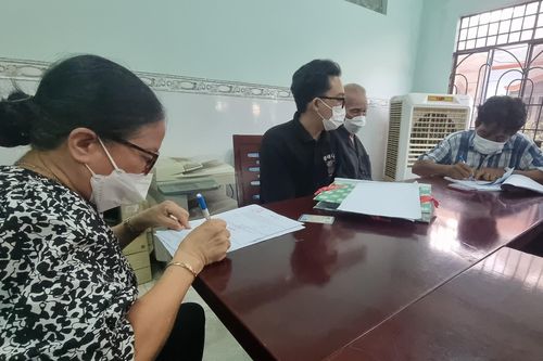 Người dân nhận hàng trăm tỉ đồng tiền bồi thường vành đai 3