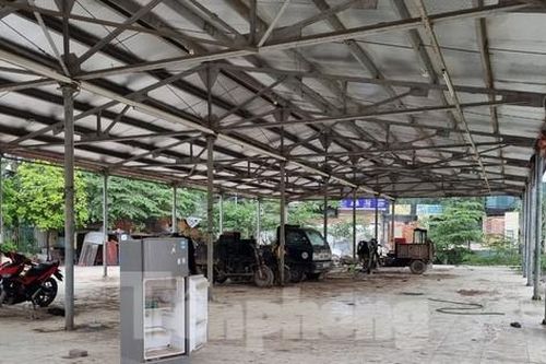 Quận Nam Từ Liêm phản hồi gì về việc để chợ dân sinh xây xong bỏ hoang 6 năm?