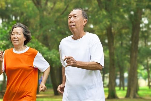 Bí quyết giúp người cao tuổi mắc rối loạn bài tiết sống vui khỏe