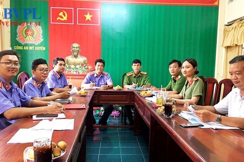 VKSND huyện Mỹ Xuyên tăng cường phối hợp giải quyết nguồn tin về tội phạm và án tạm đình chỉ